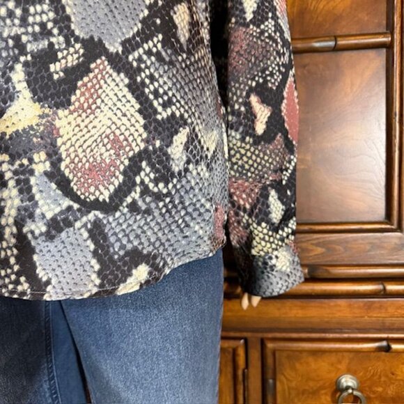 Tronjori Copper Snake Print Oversize Button Down Shirt - Picture 12 of 15